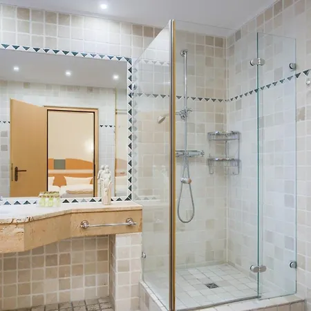 Elfeld 2, 717 아파트 *